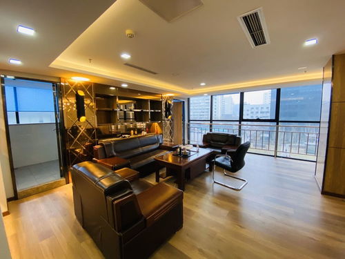 时代财富中心 科技园地铁站精装办公楼，配家具与共享办公室租赁解决方案